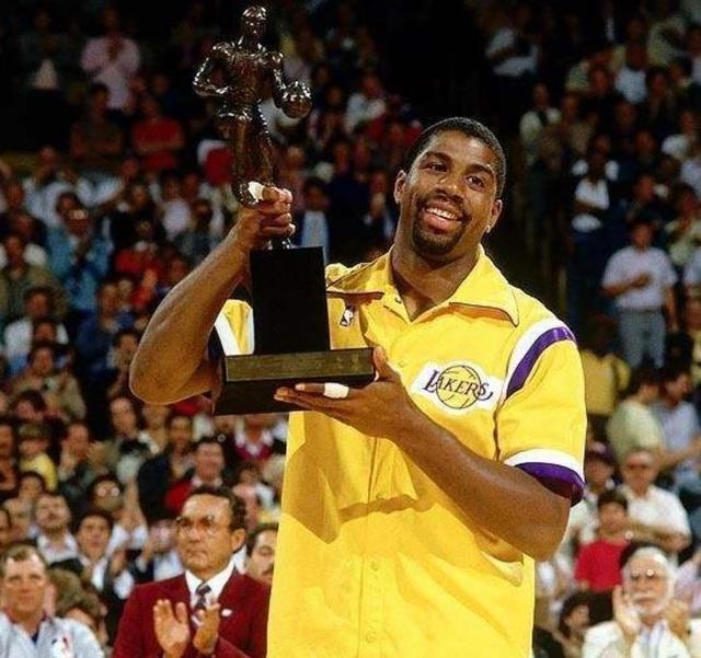 先用假动作 先用假动作