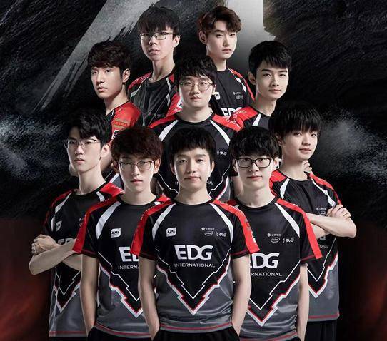 更是两个领 更是两个领