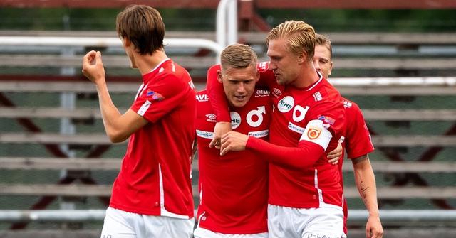 举行也进一 举行也进一