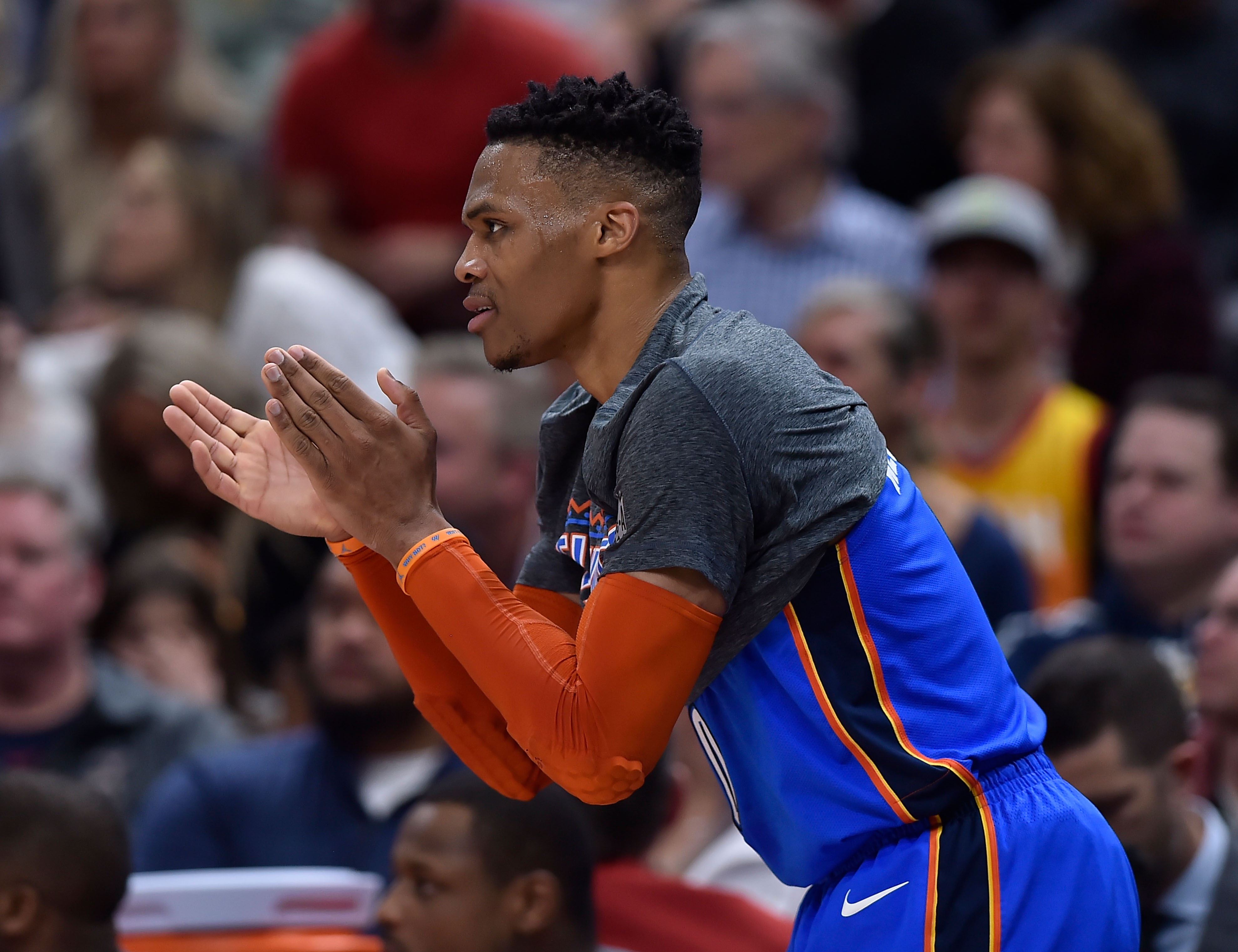 发展道路上 发展道路上